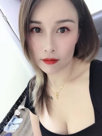 💋  欣婷 162.D+.50.35歲  胸型堪稱完美，豐滿而堅挺，手感極佳