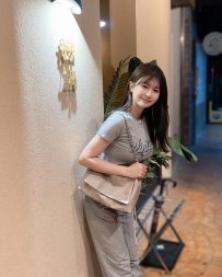 糖糖160.48.E+.23歲  童顏巨乳 甜美 腿長